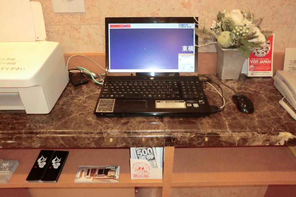 Toyoko Inn Nihombashi Bakurocho Tōkyō Extérieur photo